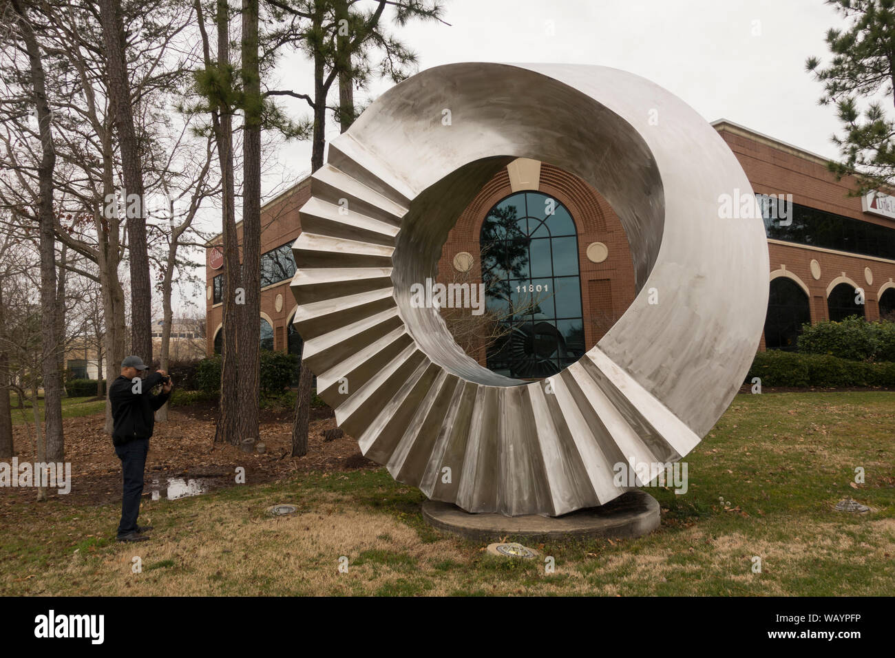 Die von Rob Lorenson neu erfundene Skulptur in Newport News VA Stockfoto