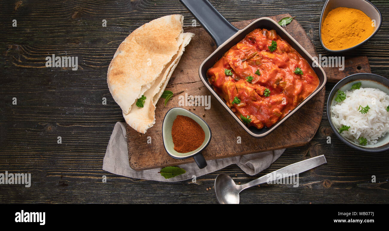 Chicken Tikka Masala. Traditionelle indische Küche. Ansicht von oben Stockfoto