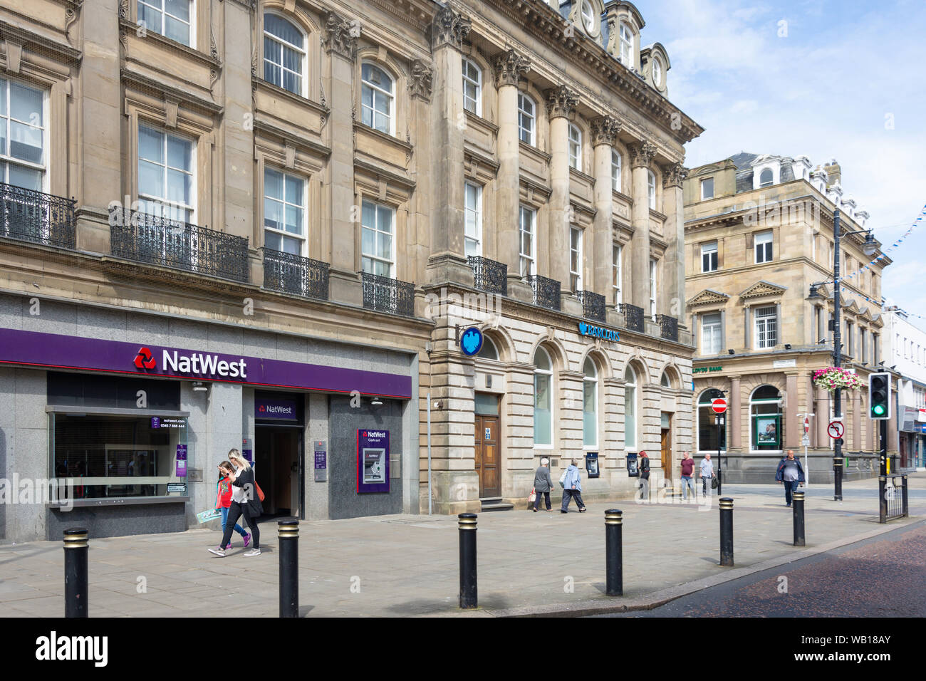 Retail Banken, Fawcett Street, Sunderland, Tyne und Wear, England, Vereinigtes Königreich Stockfoto