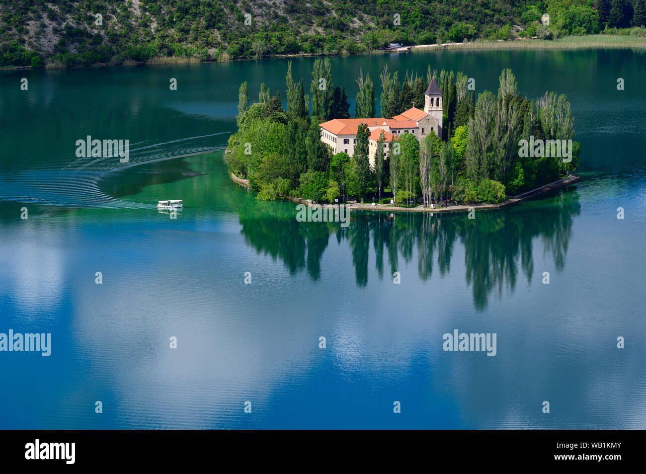 Europa, Europa, Kroatien, Dalmatien, Nationalpark Sibenik-Knin CountyKrka Visovac Kloster, Franziskanerkloster, Insel Visovac,, 30078130 Stockfoto