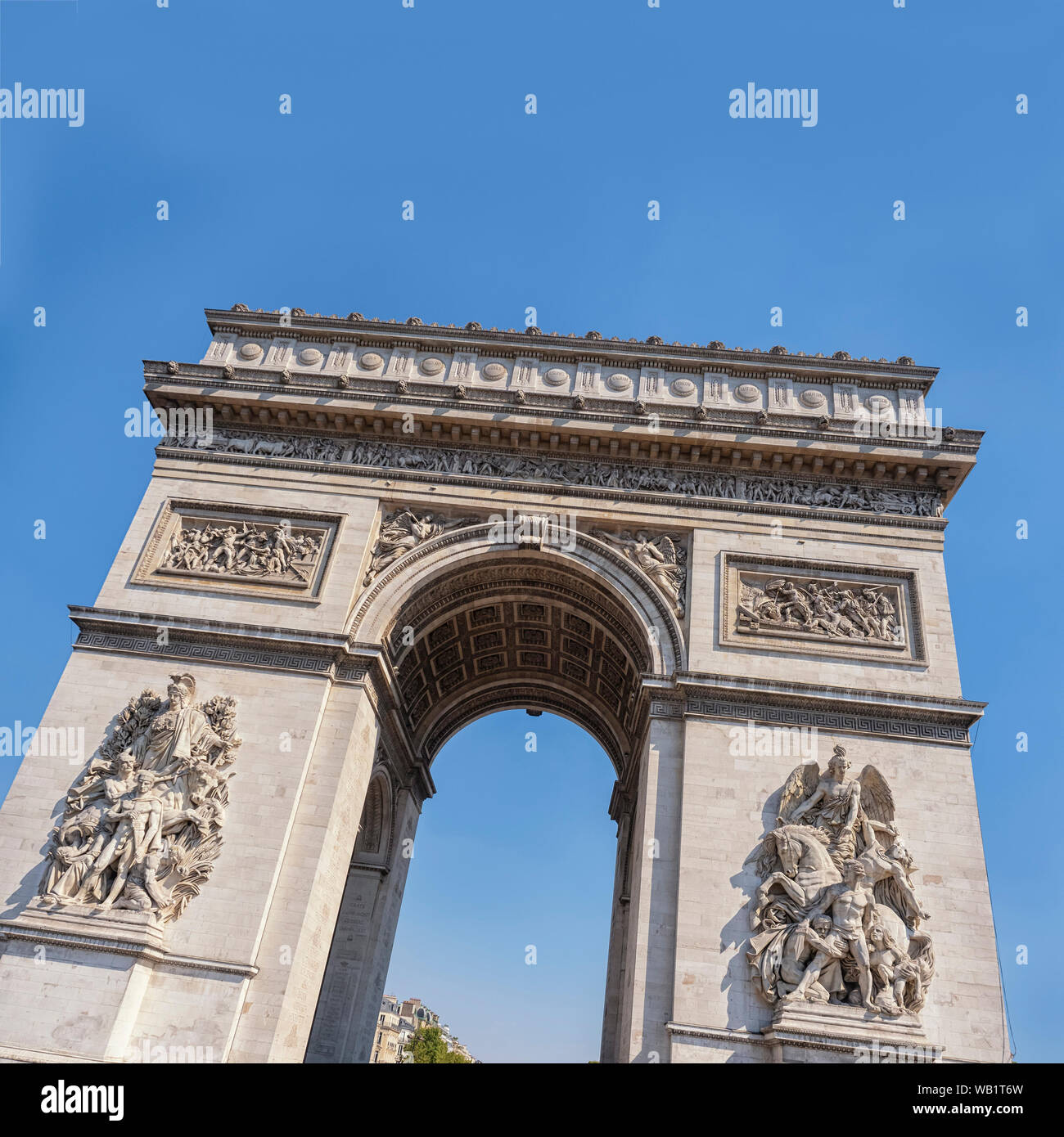 PARIS, FRANKREICH - 03. AUGUST 2018: Triumphbogen de l'Étoile Stockfoto