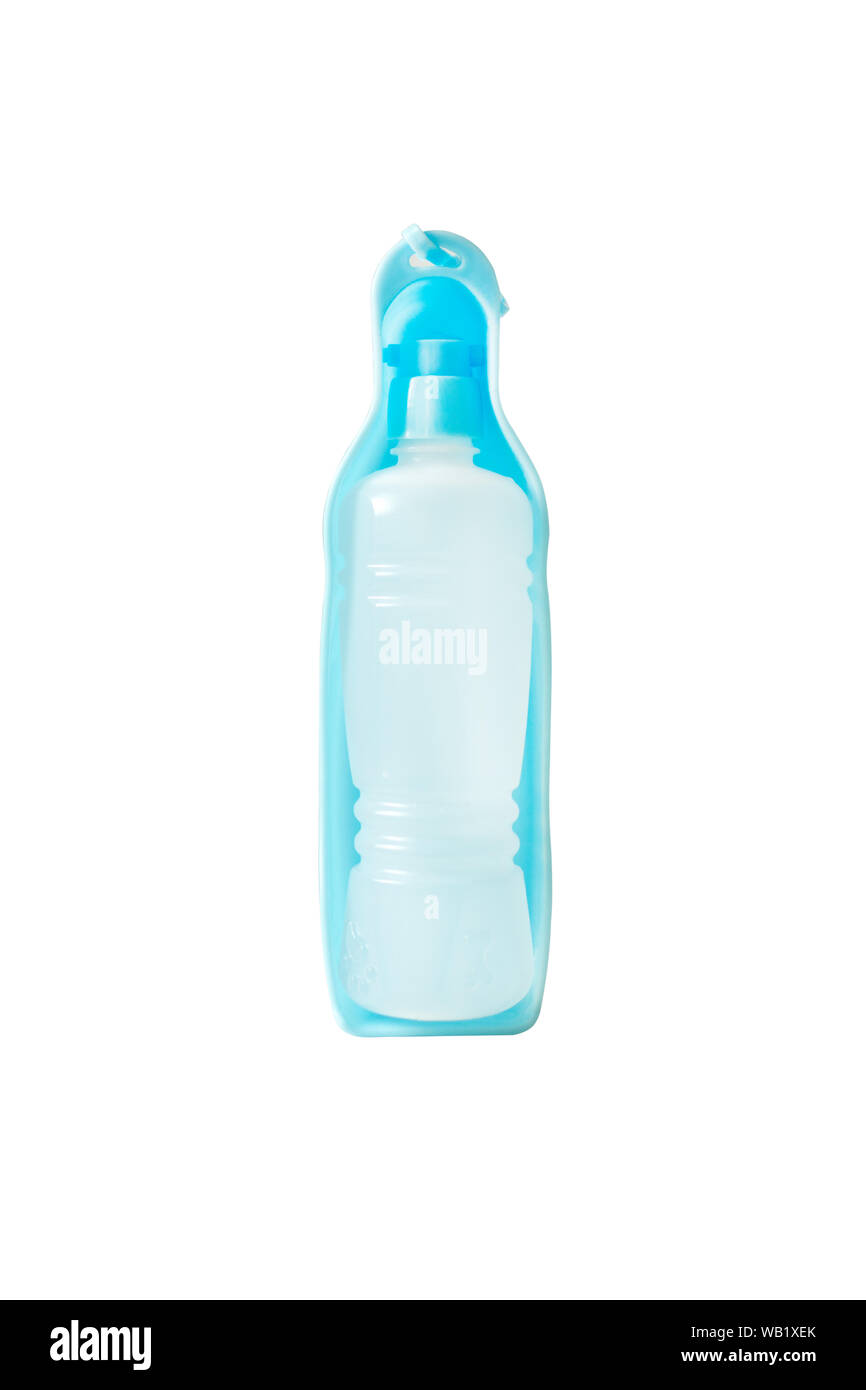 Trinkflasche für Hund auf weißem Hintergrund. Pet Wasser. Stockfoto