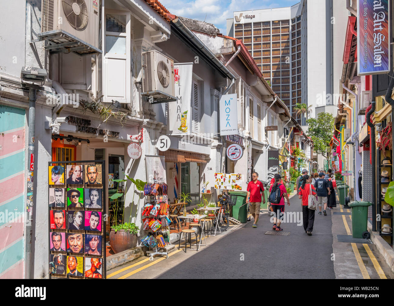 Geschäfte auf Haji Lane in der Kampong Glam Bezirk, Singapore City, Singapur Stockfoto