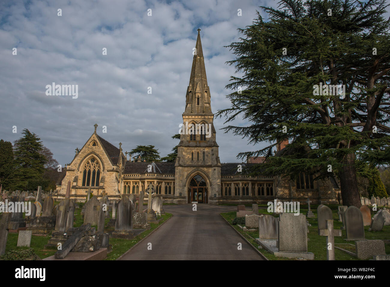 Kapelle und Friedhof, Krematorium Cheltenham, Gloucestershire (heute Stillgelegten). Bild aufgenommen am 31. März 2019 Stockfoto