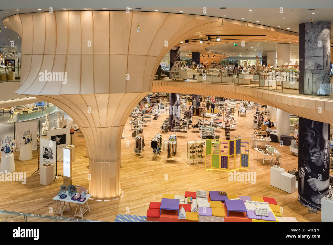 Luxus Geschäfte im Iconsiam Einkaufszentrum in Bangkok, Thailand Stockfoto