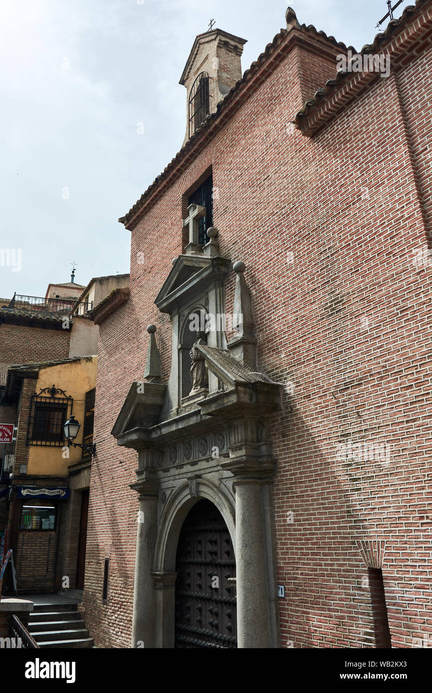 TOLEDO, Spanien - 24 April 2018: Die äußere Fassade der Hermite Unserer Lieben Frau von der Sterne, im historischen Zentrum von Toledo. Stockfoto