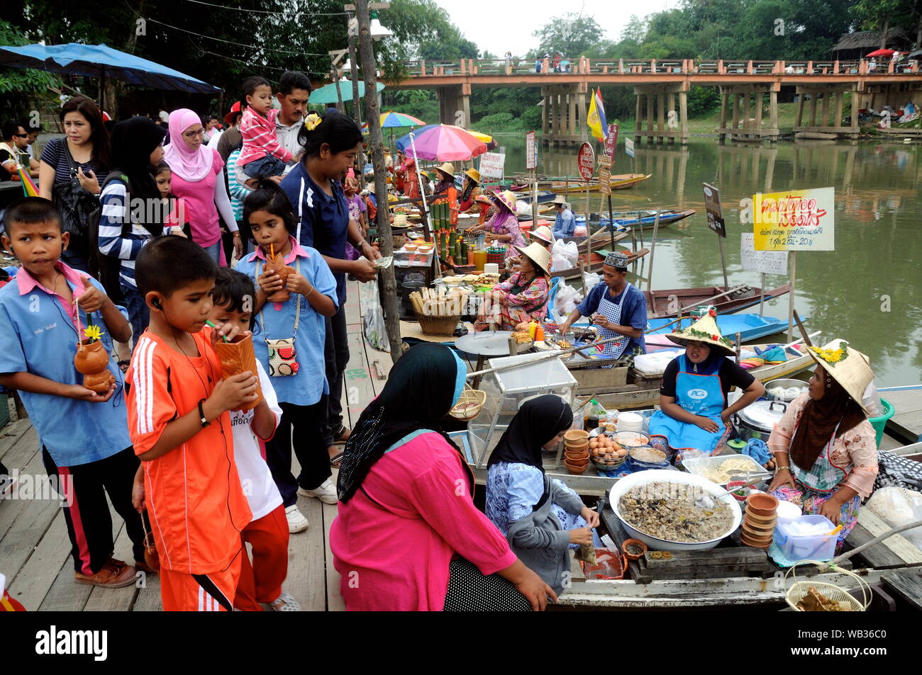 Allgemeine Ansicht der Khlong Hae schwimmenden Markt Stockfoto