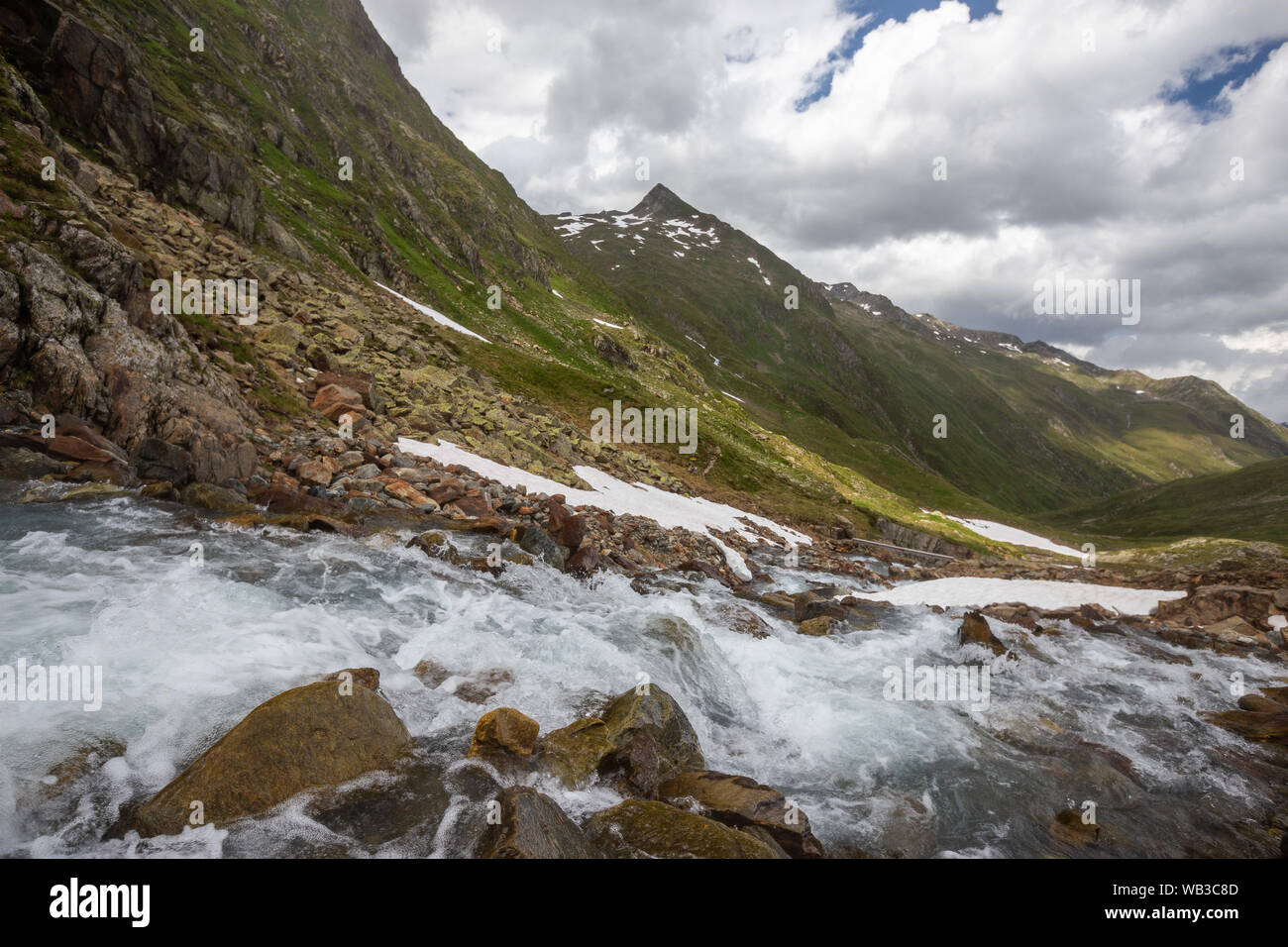 Wasserfall, Wildbach in Gößnitztal Tal. Schobergruppe Bergmassiv. Nationalpark Hohe Tauern Nationalpark. Österreichischen Alpen. Stockfoto