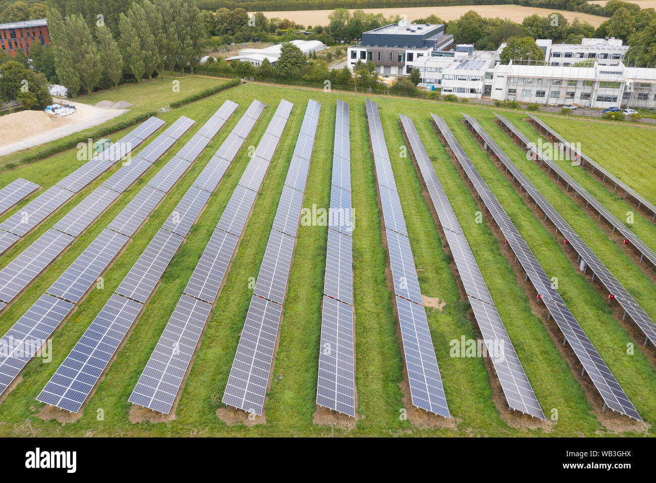 Solar Farm Luftaufnahmen Stockfoto