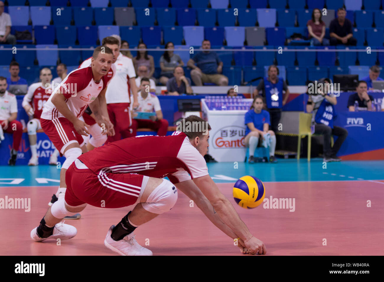 RICEZIONE von BARTOSZ KWOLEK während Nationen Liga Männer - Polonia Vs Argentinien, Mailand, Italien, 21. Jun 2019, Volleyball Volleyball Intenationals Stockfoto