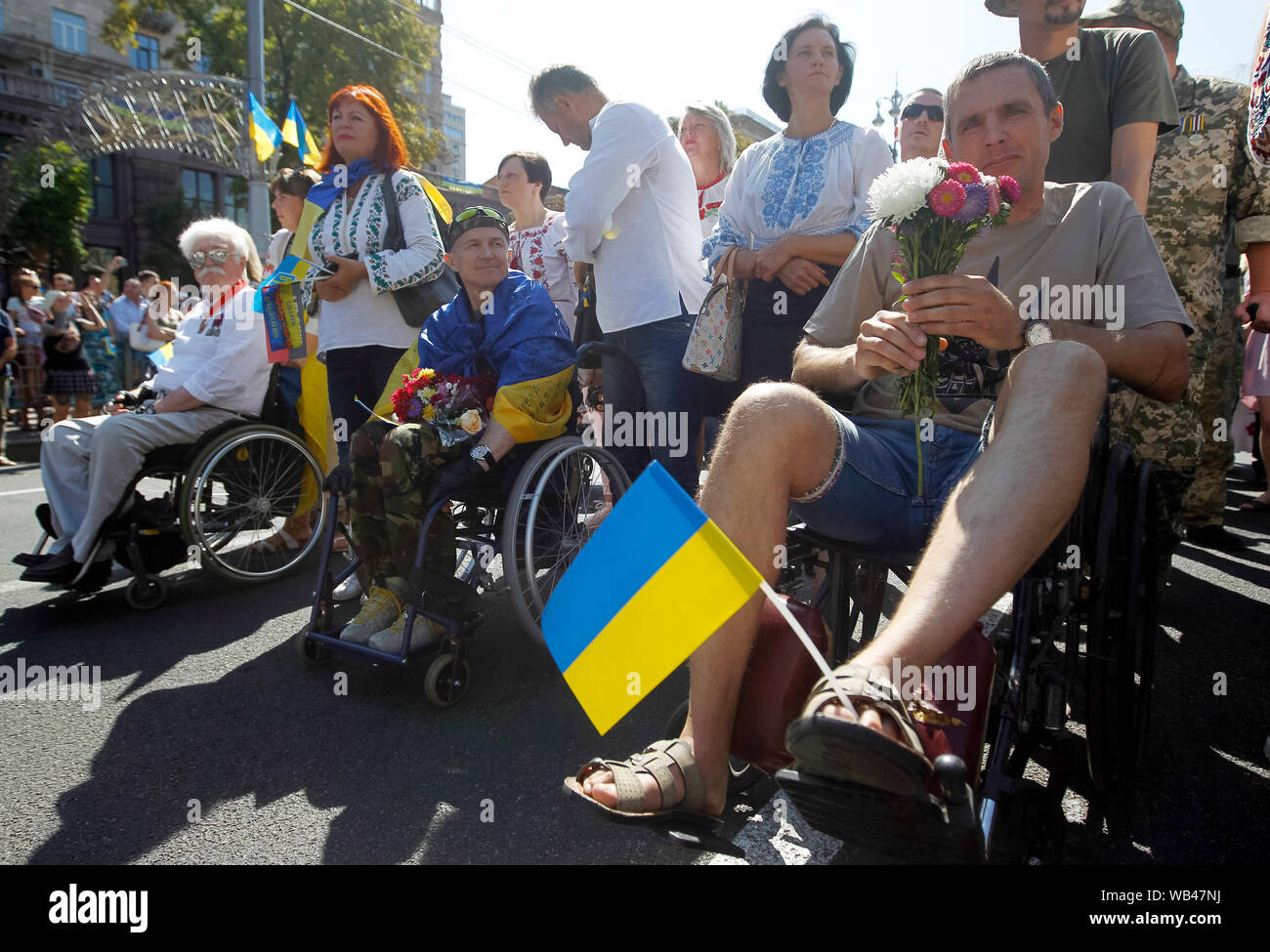 Ukrainische behinderten Soldaten am Platz der Unabhängigkeit während des Jubiläums. die Ukraine der 28. Jahrestag der Tag der Unabhängigkeit von der Sowjetunion seit 1991 Markierungen am 24. August 2019. Stockfoto