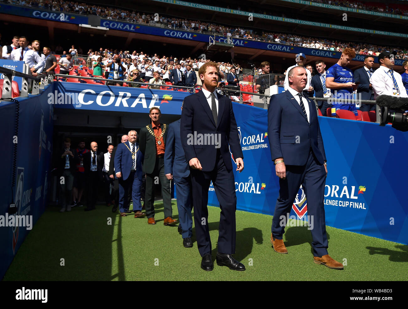 Der Herzog von Sussex besucht das Endspiel um den Challenge Cup der Rugby-Liga von St Helens Warrington Wolves im Wembley Stadium vs in North West London. Stockfoto