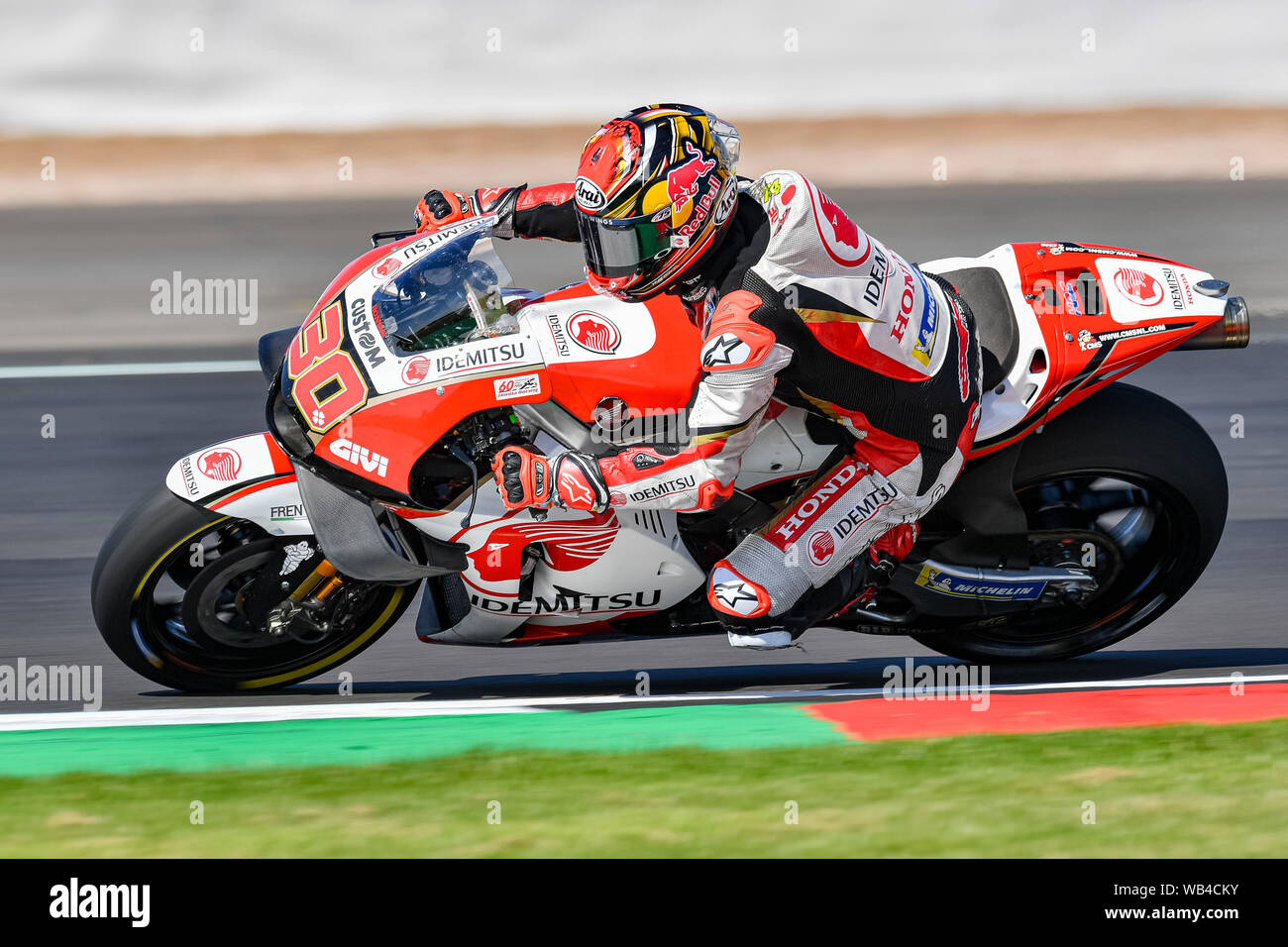 TOWCESTER, VEREINIGTES KÖNIGREICH. 24 Aug, 2019. Takaaki Nakagami (JPN) der LCR Honda Idemitsu im freien Training Session 4 der GoPro Britischen Grand Prix in Silverstone Circuit am Samstag, 24. August 2019 in TOWCESTER, ENGLAND. Credit: Taka G Wu/Alamy leben Nachrichten Stockfoto