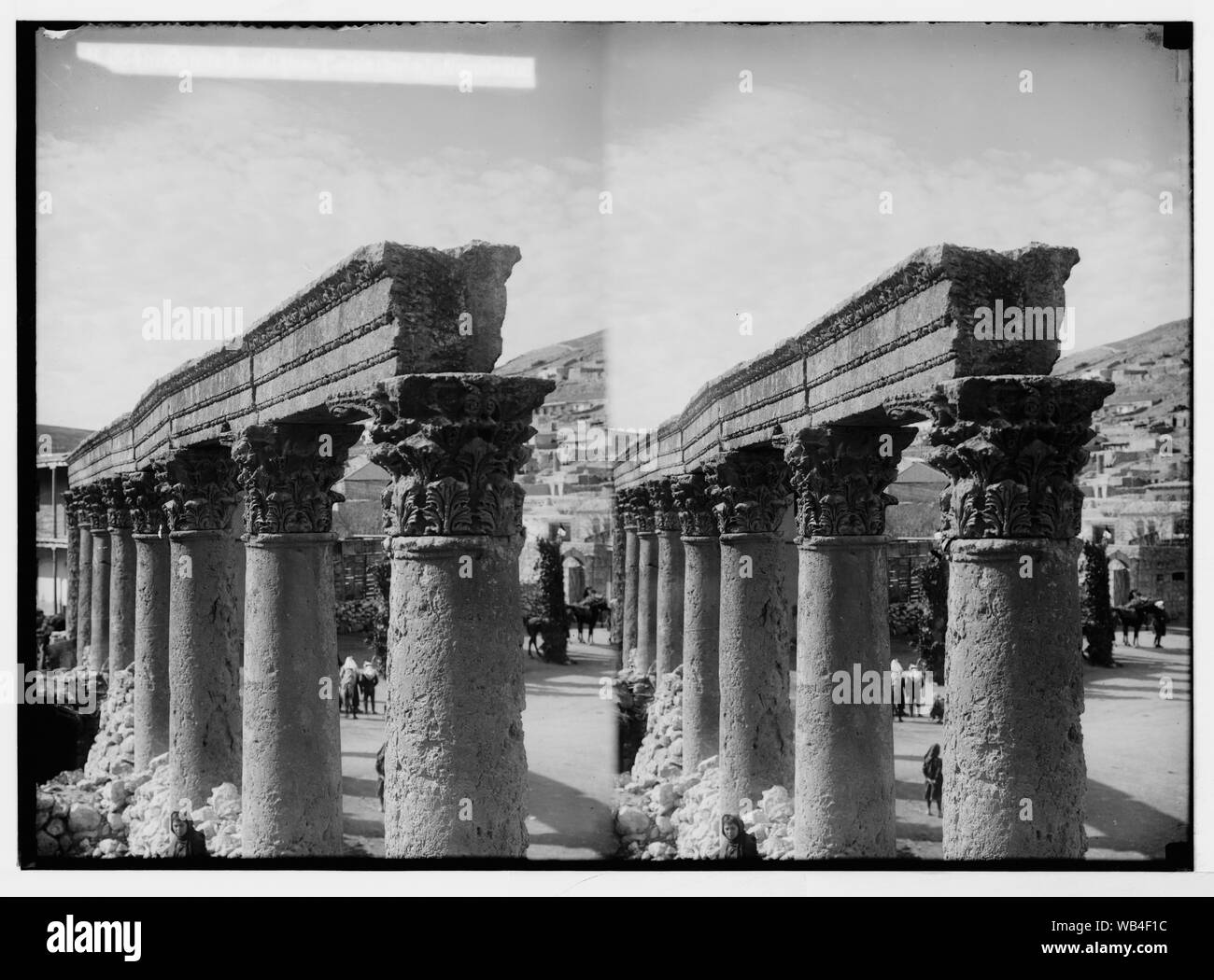 Kolonnade und kapitelle SchwarzweißStockfotos und bilder Alamy