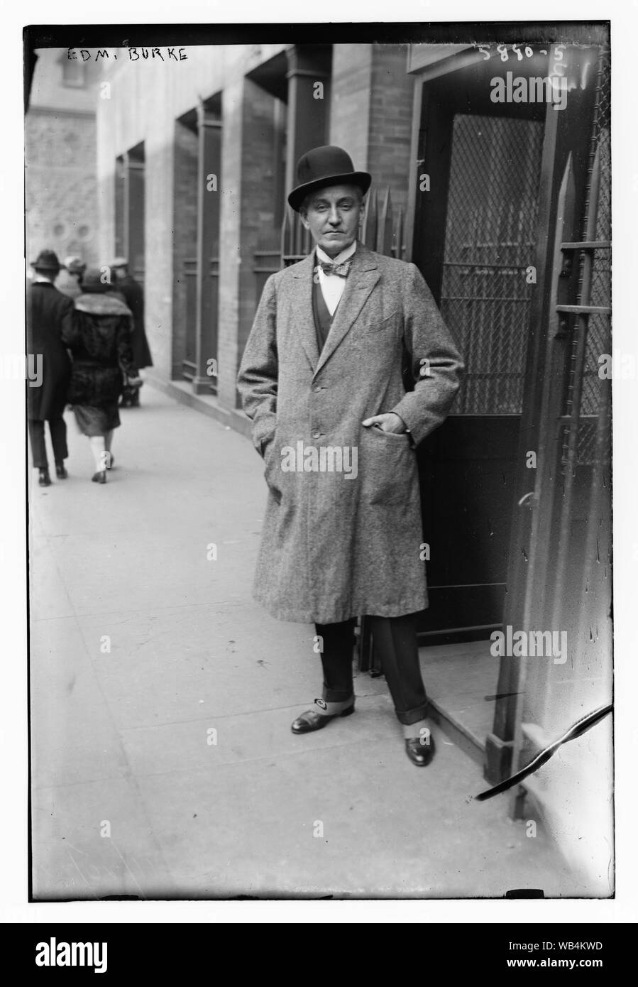 Edm. Burke Abstract / Medium: 1 Negativ: Glas; 5 x 7 in. oder kleiner. Stockfoto