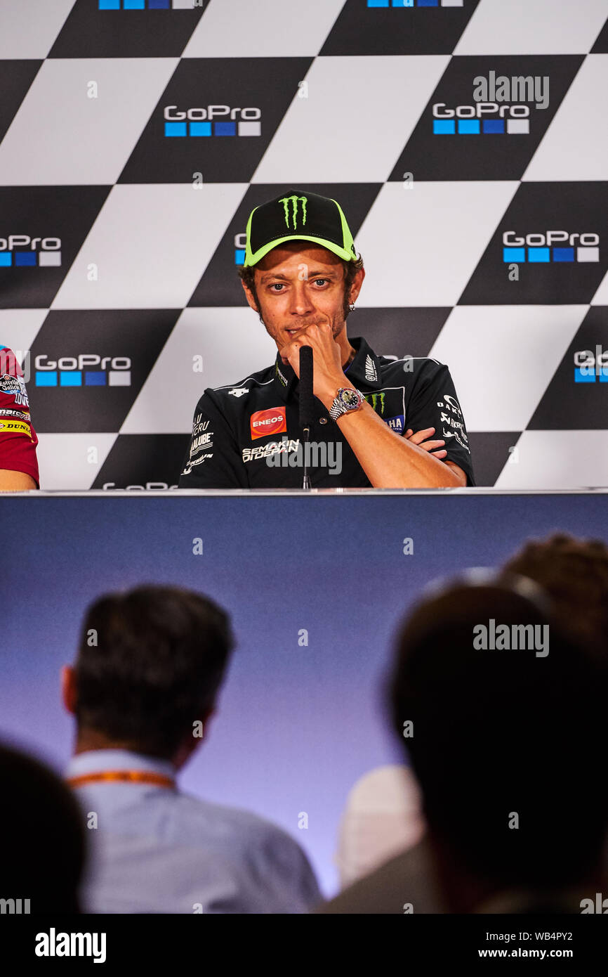 Towcester, Northamptonshire, Großbritannien. 24 Aug, 2019. Valentino Rossi (ITA) und Monster Energy Yamaha Moto GP während der 2019 GoPro Britischen Grand Prix Moto GP in Silverstone Circuit. Credit: Gergo Toth/Alamy leben Nachrichten Stockfoto