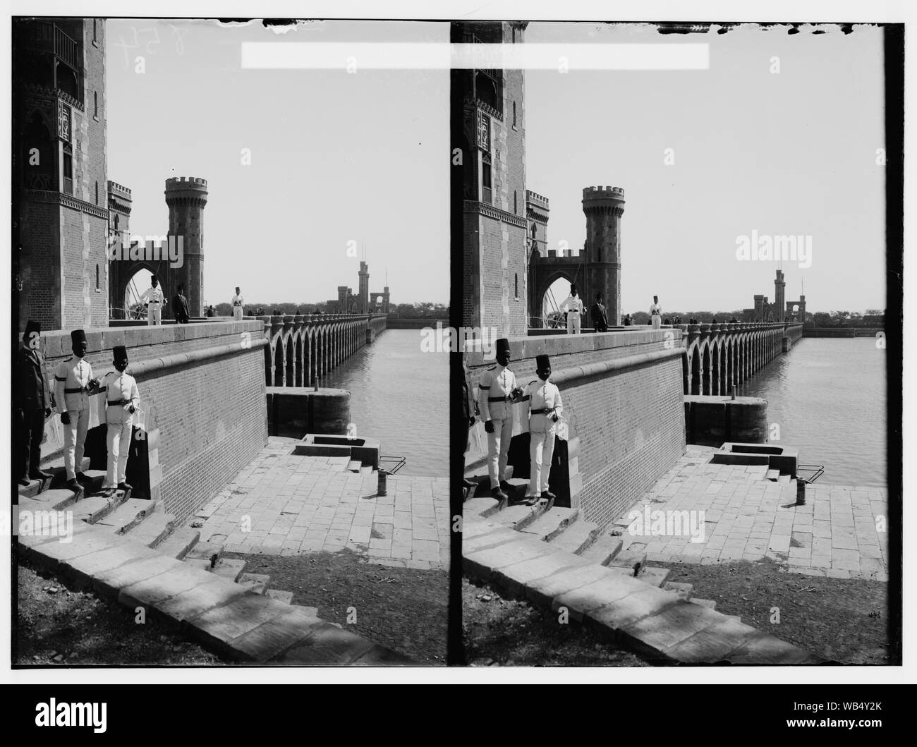 Ägyptische Ansichten; die Barrage. In der Nähe der Staustufe von der E.Abstract / Medium: G. Eric und Edith Matson Fotosammlung Stockfoto