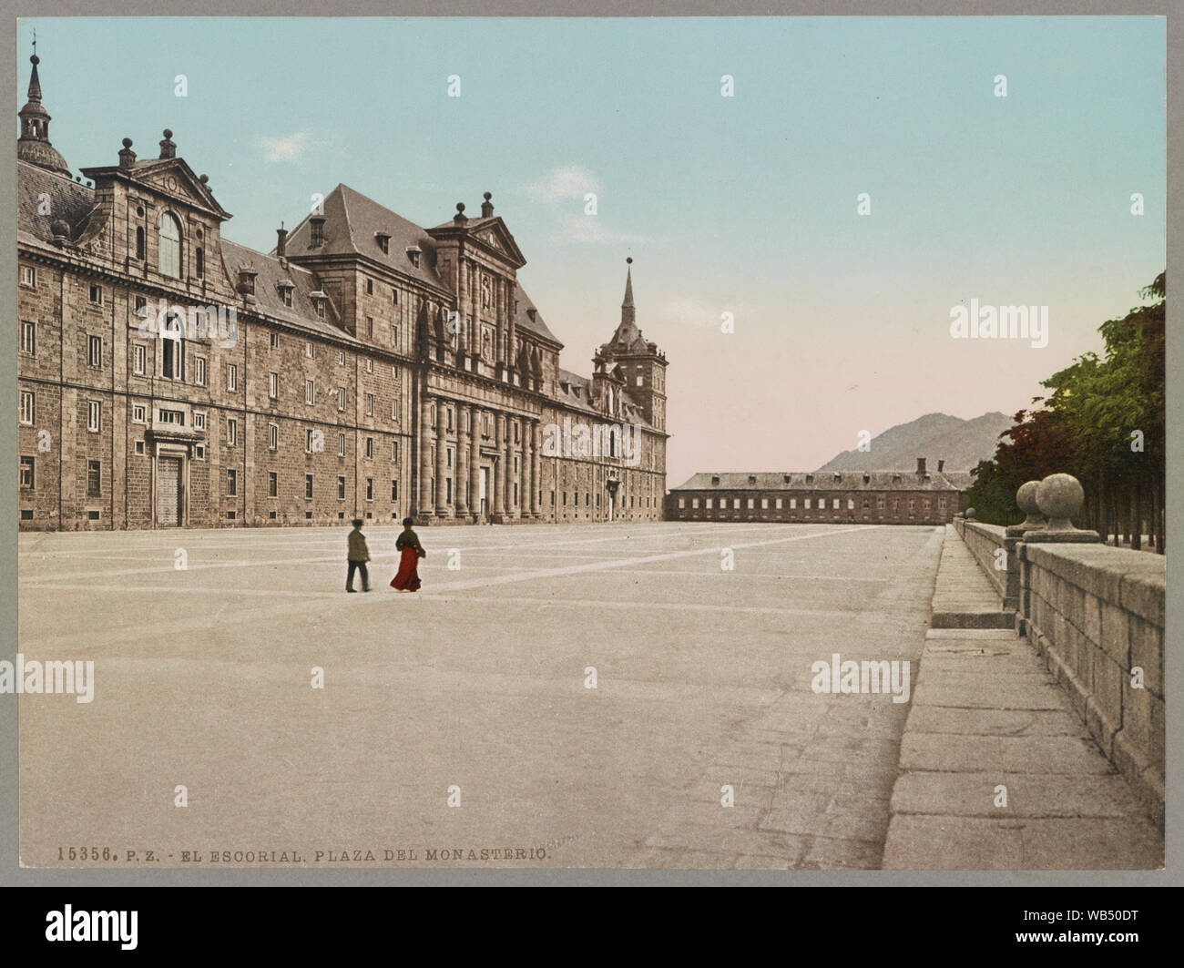 El Escorial. Plaza del Duque Abstract / Medium: 1 Drucken: Farbe PHOTOCHROM; Blatt 17 x 23 cm. Stockfoto