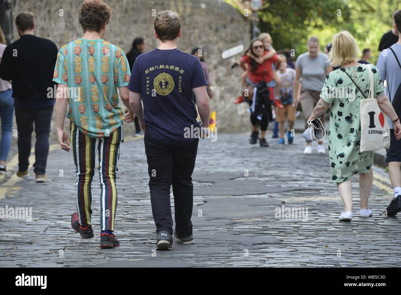 Von Edinburgh Schottland Hauptstadt eine beliebte Stadt im Sommer zu besuchen Stockfoto