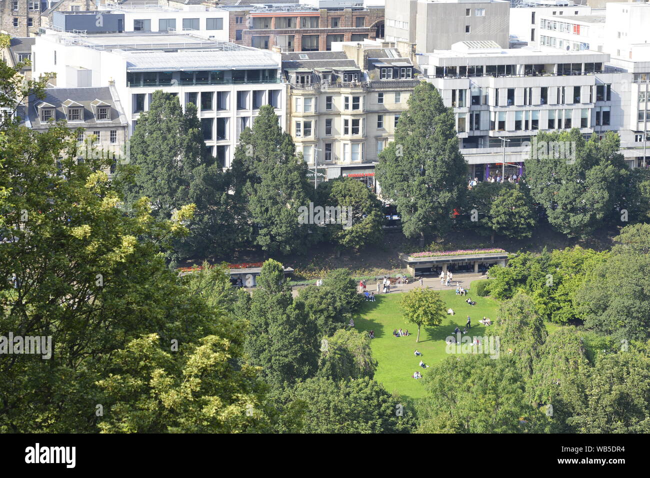 Von Edinburgh Schottland Hauptstadt eine beliebte Stadt im Sommer zu besuchen Stockfoto