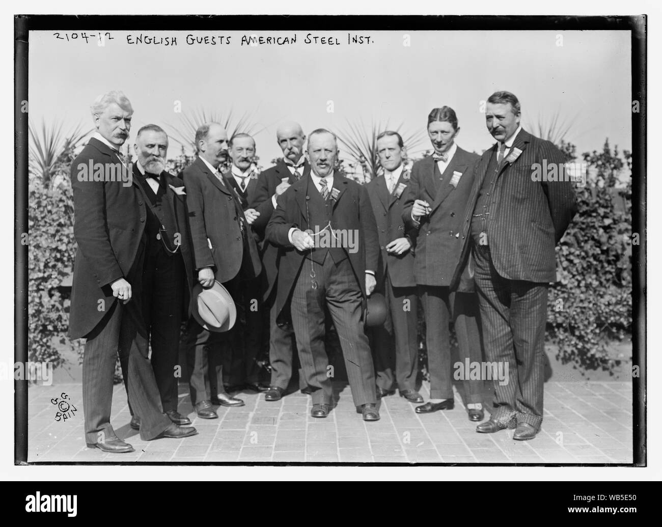 Englische Gäste, American Steel Inst. Abstract / Medium: 1 Negativ: Glas; 5 x 7 in. oder kleiner. Stockfoto