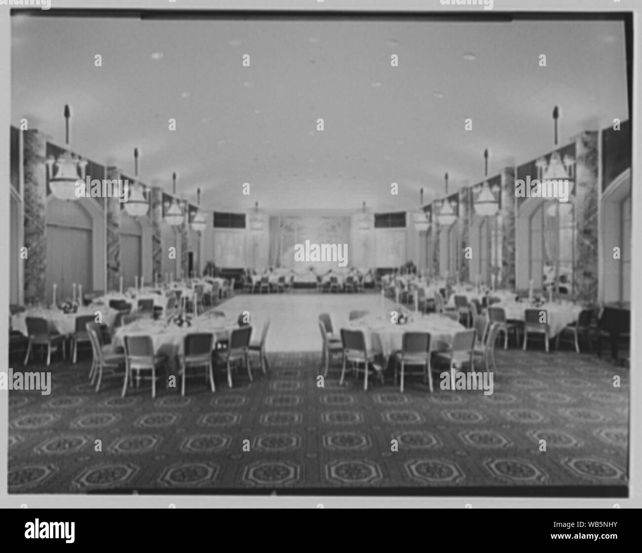 Essex House, Kolonnaden. Abstract / Medium: Gottscho-Schleisner Sammlung Stockfoto