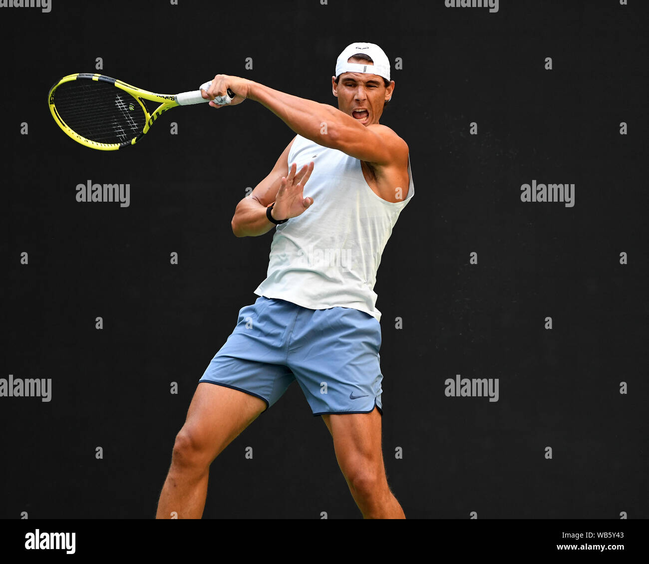 Flushing NY, USA. 24 Aug, 2019. Rafael Nadal ist auf der Praxis Gericht am USTA Billie Jean King National Tennis Center gesehen am 24. August 2019 in Flushing Queens. Credit: Larry Marano © 2019/Alamy leben Nachrichten Stockfoto