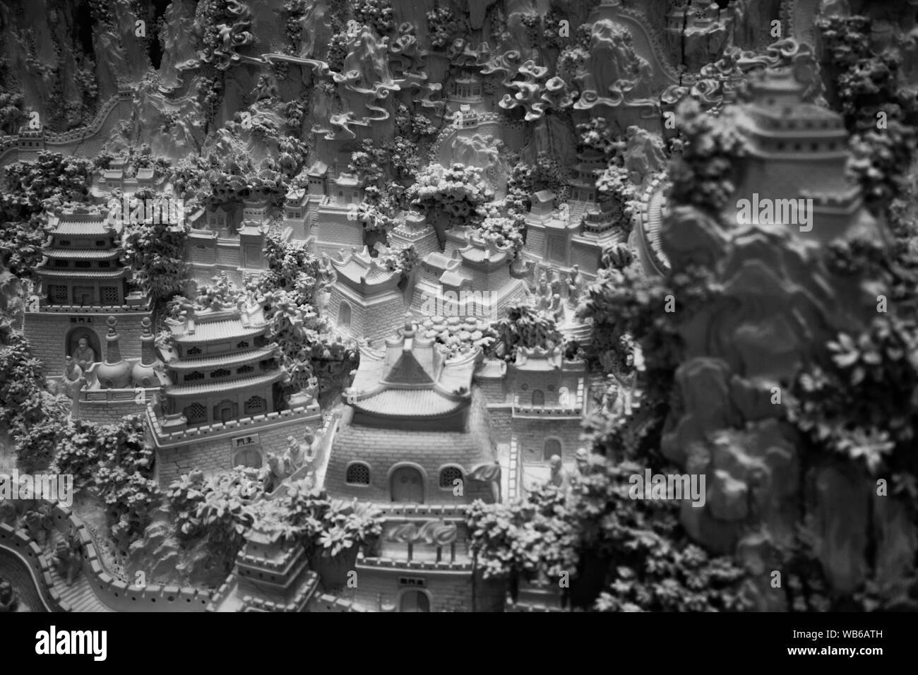 Blick auf die Straße und Casinos von Macau bei Nacht Stockfoto