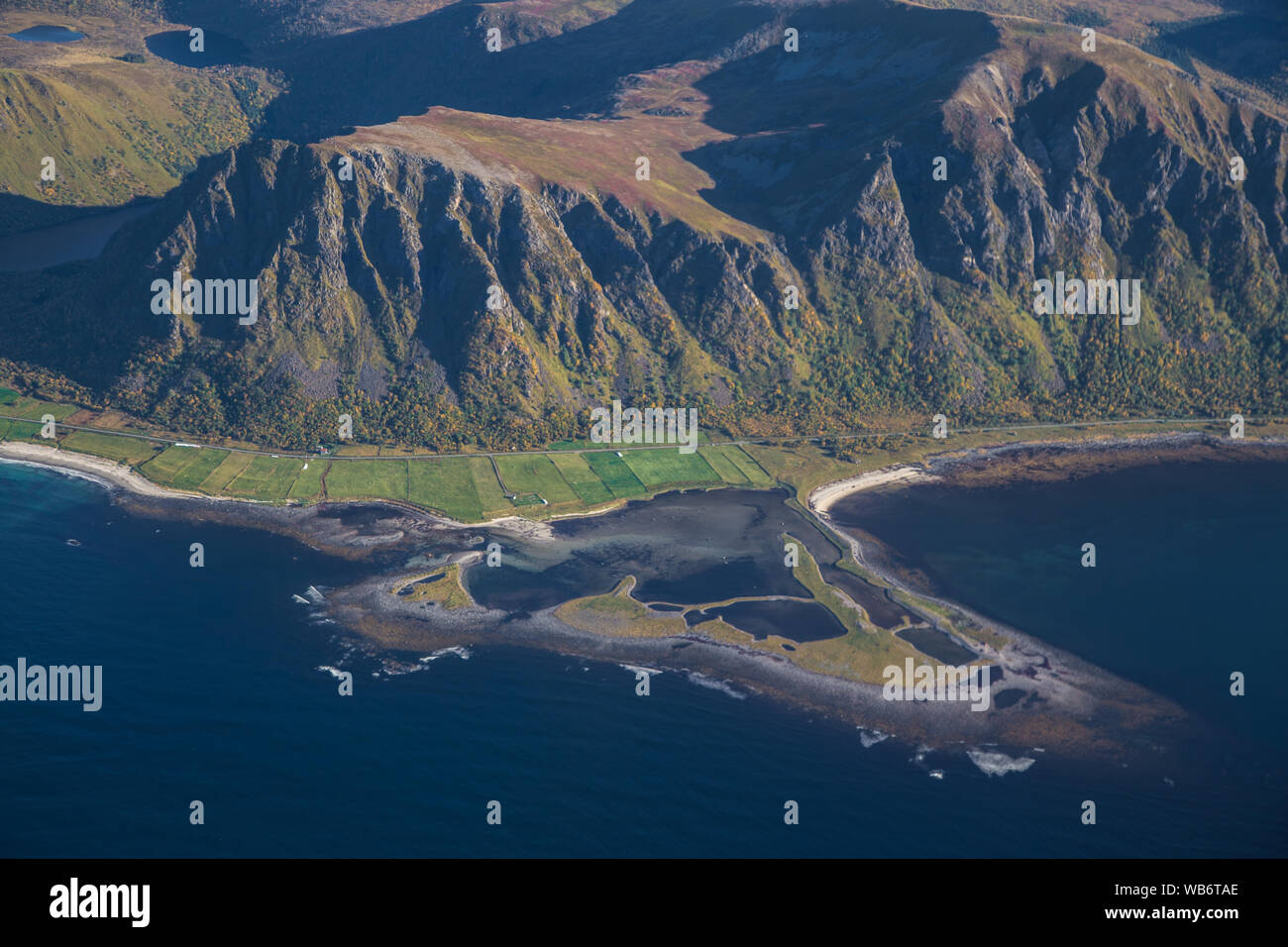 Blick auf den Lofoten aus der Ebene, in Norwegen Stockfoto