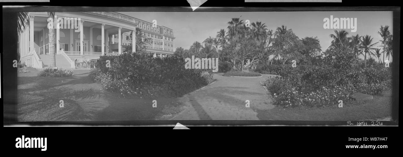 Florida Hotel Abstract / Medium: 1 Foto: Nitrat negativ; 11 x 31 cm. (4x12-Format) Stockfoto