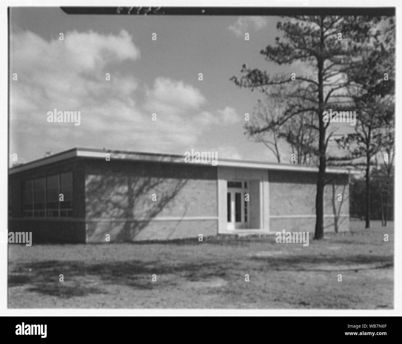 Wald Bach Grundschule, Hauppauge, Long Island. Abstract / Medium: Gottscho-Schleisner Sammlung Stockfoto