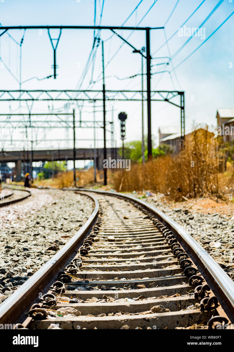Soweto, Südafrika - 08 September 2018: S-Bahn durch das Herz von Soweto, Johannesburg verschieben Stockfoto
