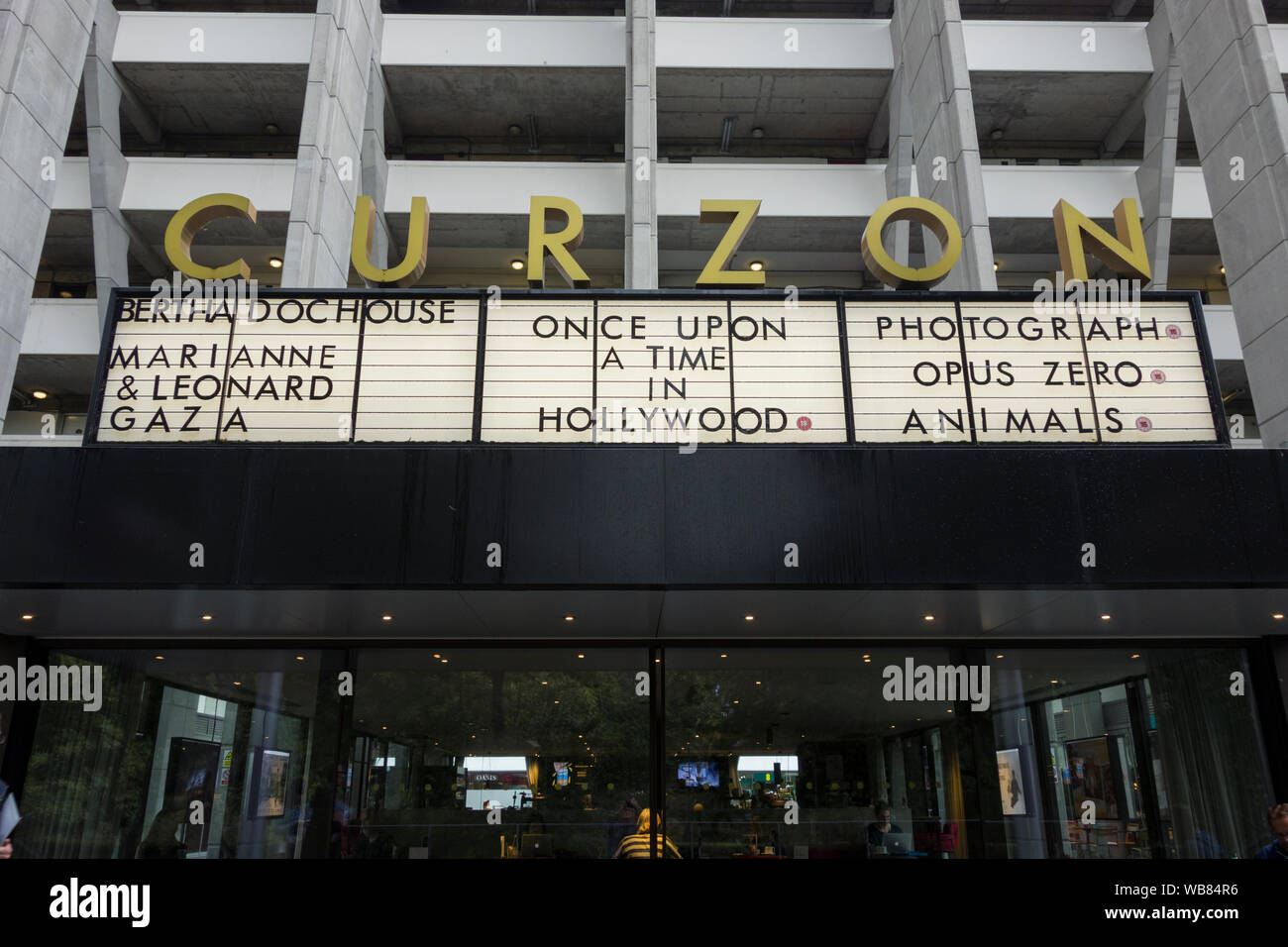 Das Curzon Bloomsbury, früher das Renoir, in der Brunswick Center, Bloomsbury, London, UK Stockfoto