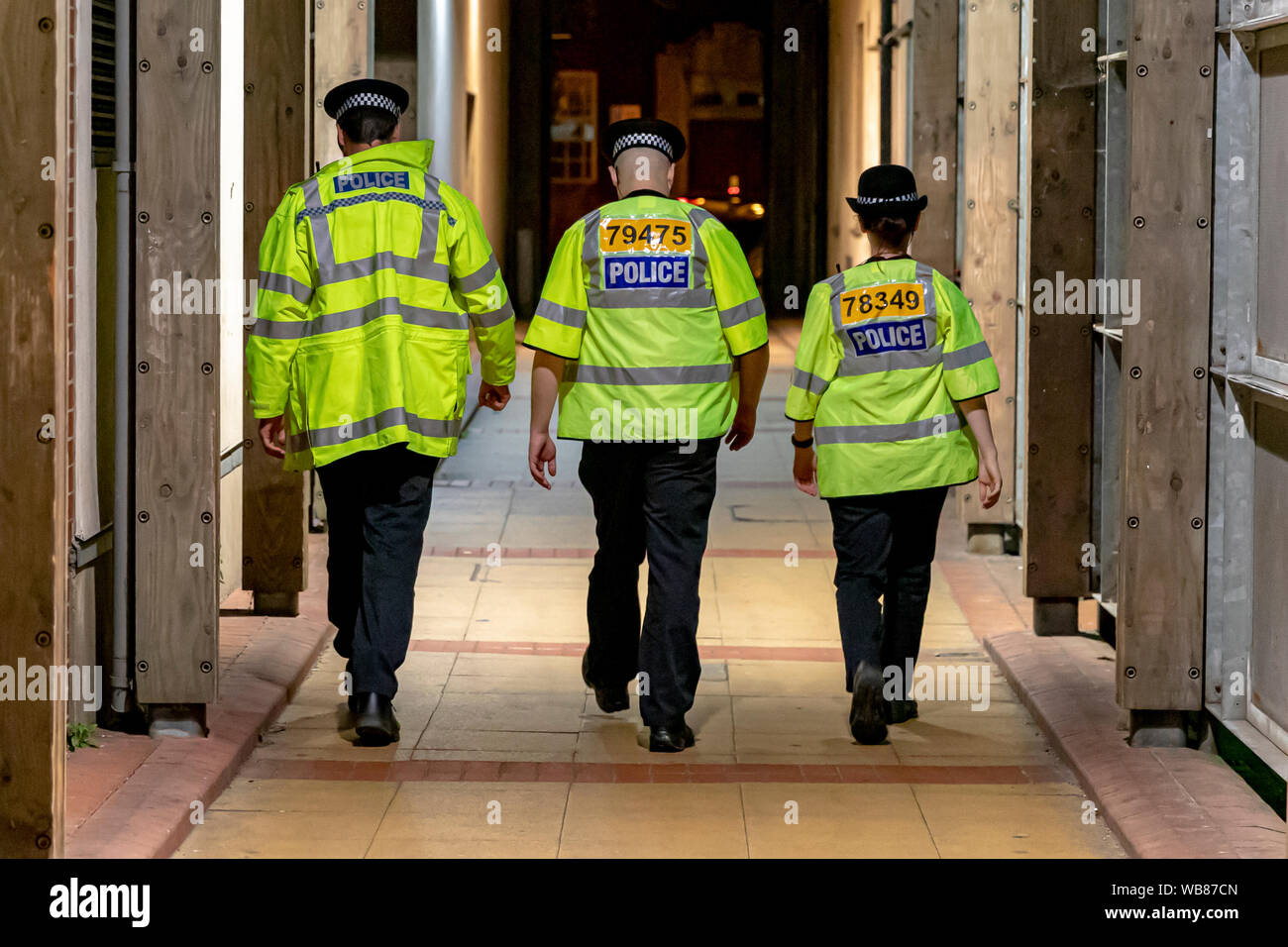 Essex Polizei anti-soziales Verhalten Patrouille in Brentwood Essex Stockfoto