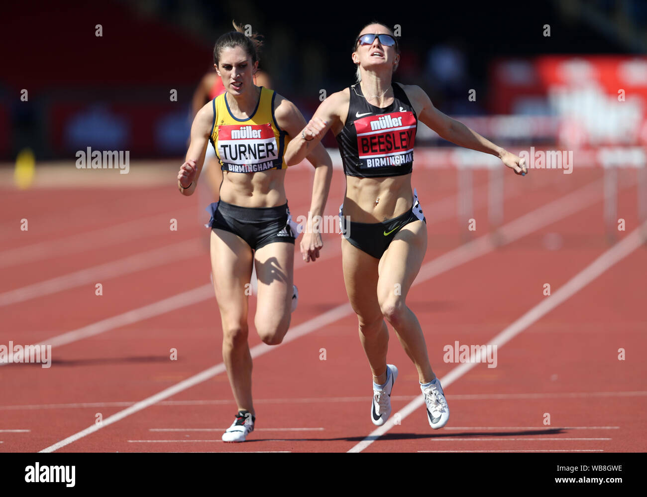 Meghan Beesley gewinnt 400 m Hürden der Frauen während der Tag zwei Der Muller britischen Leichtathletik Meisterschaften an Alexander Stadium, Birmingham. Stockfoto