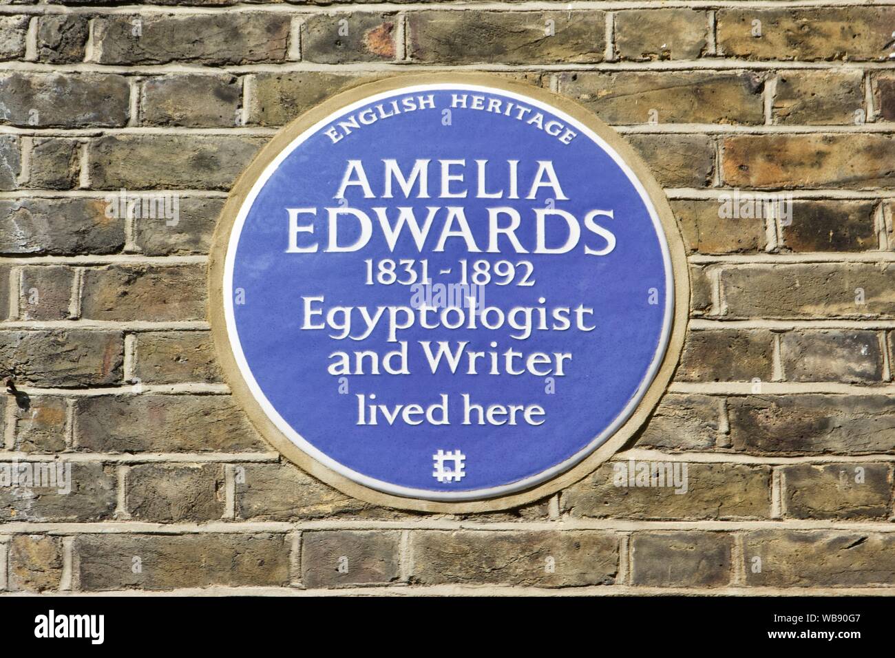 Ein englisches Erbe blaue Plakette bei 19 Wharton Street in London, für Amelia Edwards war ein ÄGYPTOLOGE Stockfoto