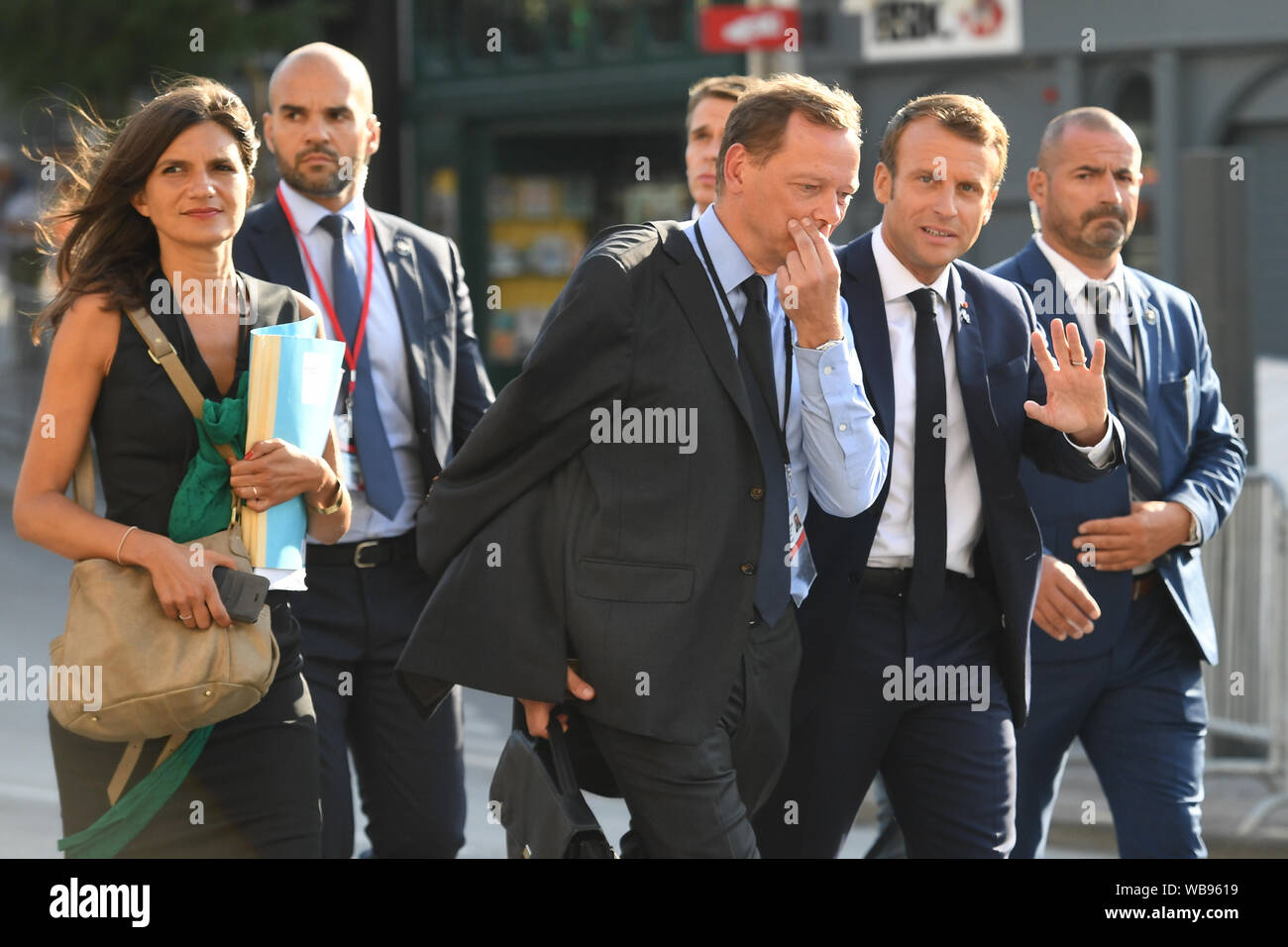 Der französische Präsident Emmanuel Längestrich während der G7-Gipfel in Biarritz, Frankreich. Stockfoto