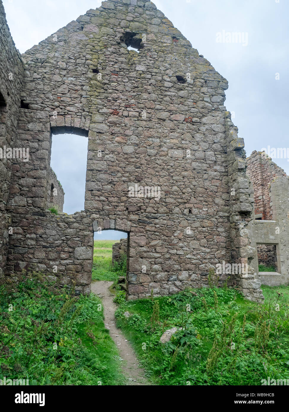 Neue Slains Castle am 25. Juli 2017 in Aberdeenshire, Schottland. Neue Slains Castle ist sagte Bram Stoker Dracula inspiriert zu haben zu schreiben. Stockfoto