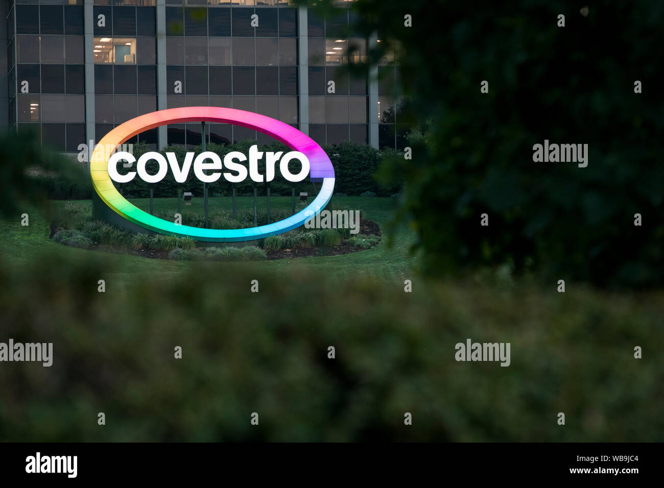 Ein logo Zeichen außerhalb einer Anlage durch Covestro in Pittsburgh, Pennsylvania besetzten am 8. August 2019. Stockfoto