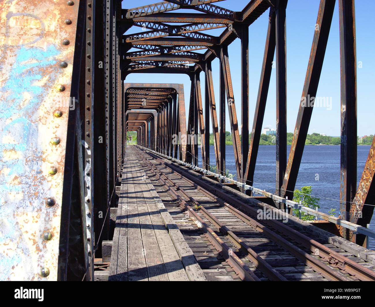 Prinz von Wales Brücke (Pont Prince de Galles) Rail Bridge (Stillgelegten) Anschließen von Ottawa, Ontario in Gatineau, Quebec. Kanada, das ist. Ottawa Seite. Stockfoto