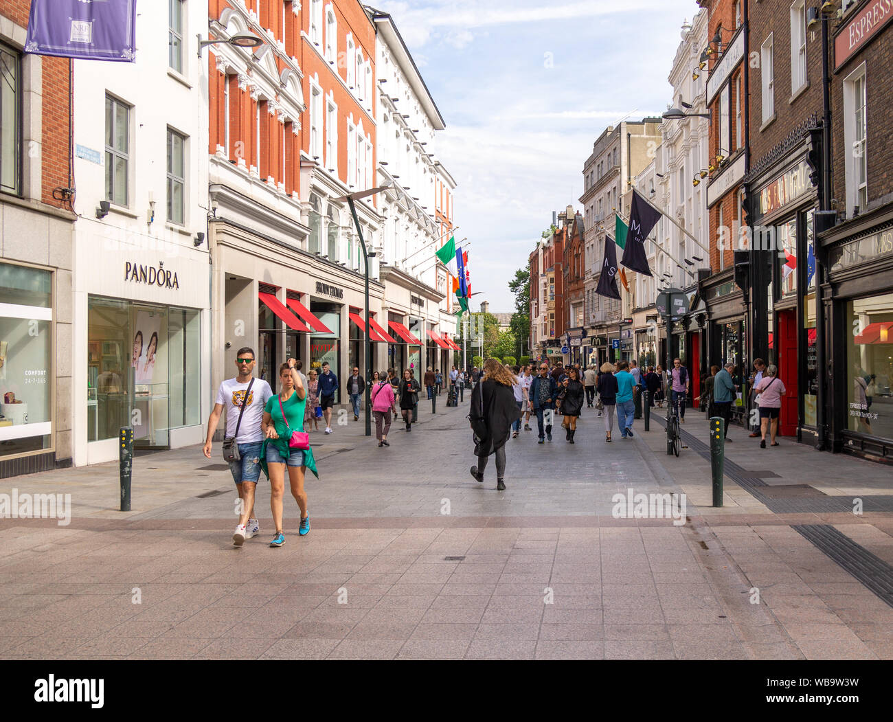 Käufer in der Grafton Street in Dublin Irland Stockfoto