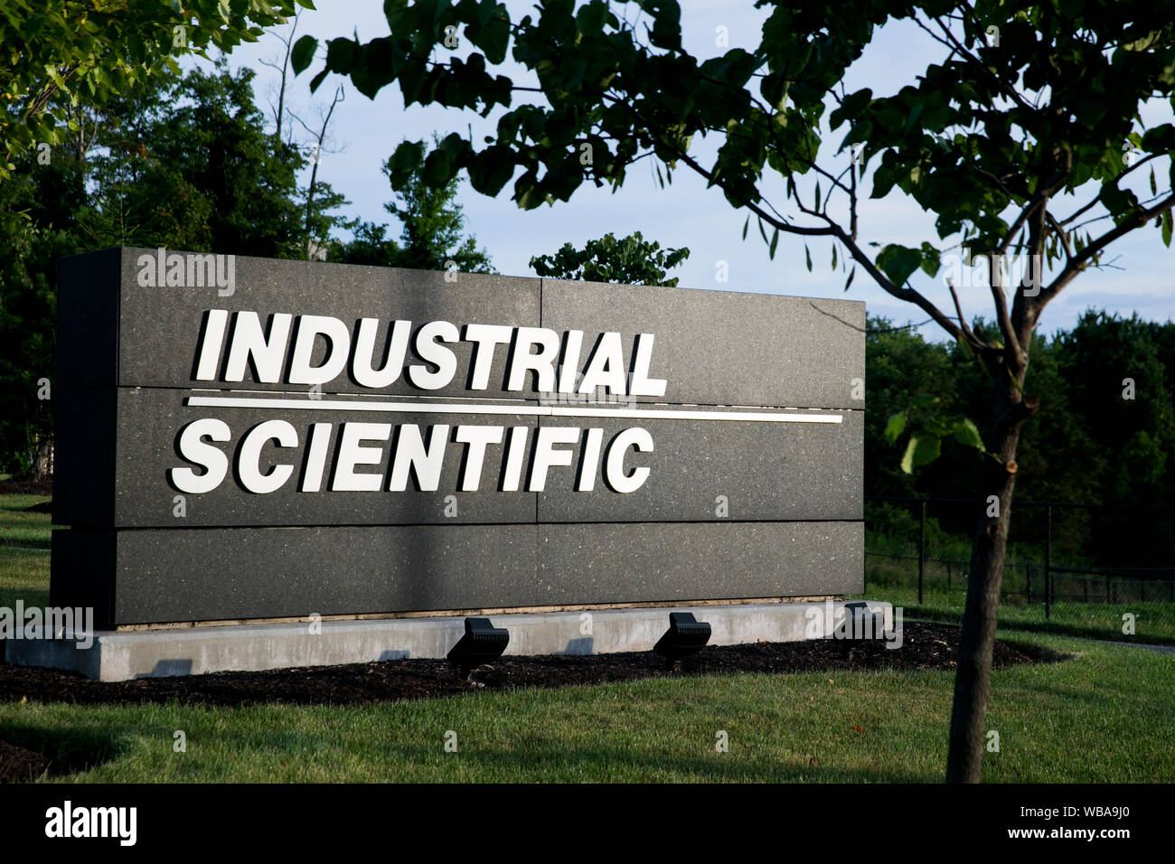 Ein logo Zeichen außerhalb des Hauptquartiers der Industrial Scientific Corporation in Pittsburgh, Pennsylvania am 10. August 2019. Stockfoto