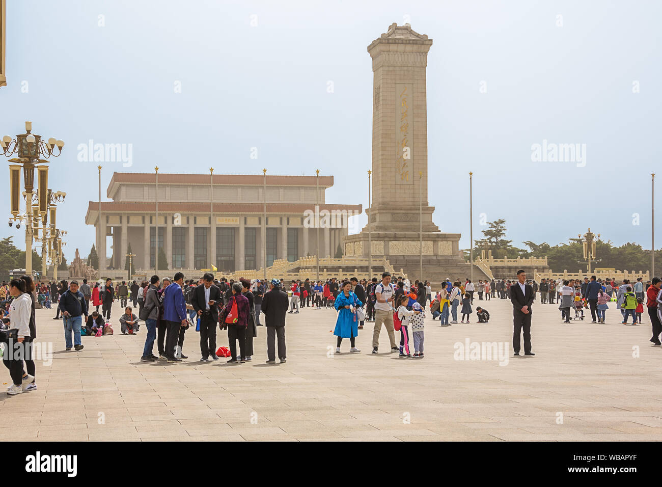 Editorial: Beijing, China, April 5, 2019 - auf dem Platz des Himmlischen Friedens und das Mausoleum von Mao Zedong im Zentrum von Peking Stockfoto