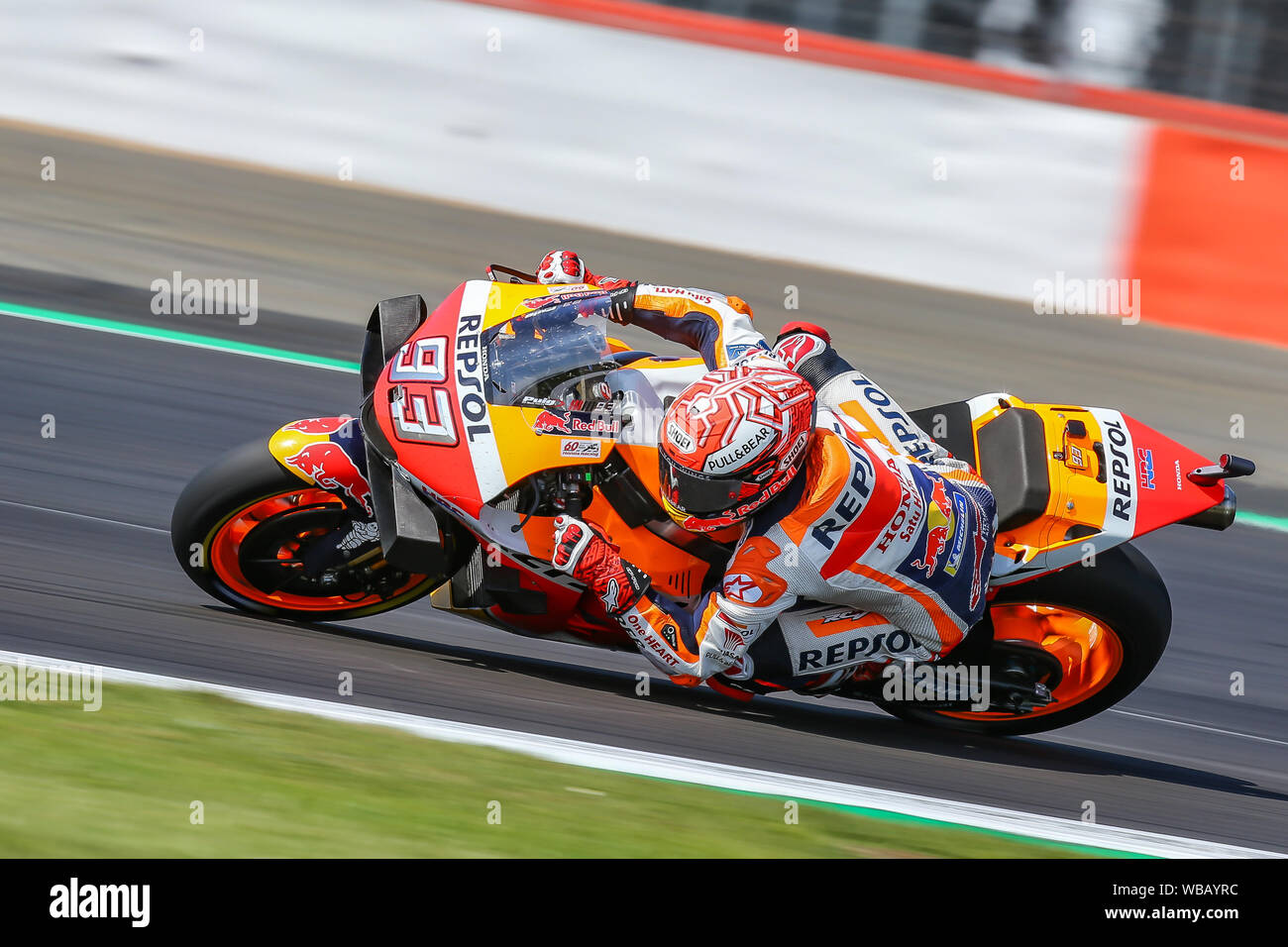 Silverstone, Großbritannien. 24. Juni, 2019. MotoGP-Fahrer Marc Marquez (Repsol Honda Team) beim Qualifying in der 2019 GoPro Britischen Grand Prix (MotoGP) in Silverstone Circuit, Towcester, England am 24. August 2019. Foto von David Horn. Credit: PRiME Media Images/Alamy leben Nachrichten Stockfoto