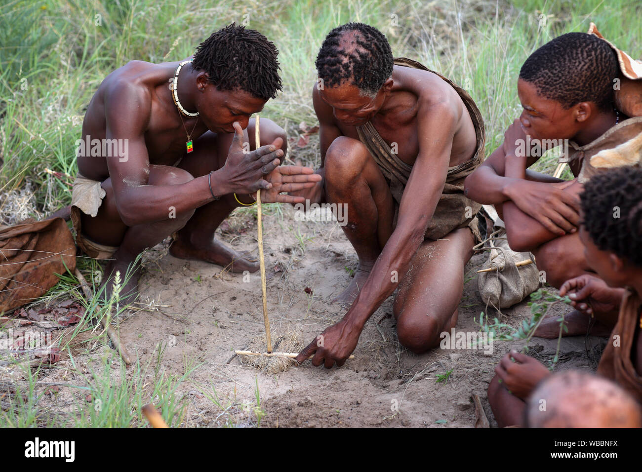 Stämme Stamm der Buschmänner in der Kalahari Wüste, Botswana Stockfoto
