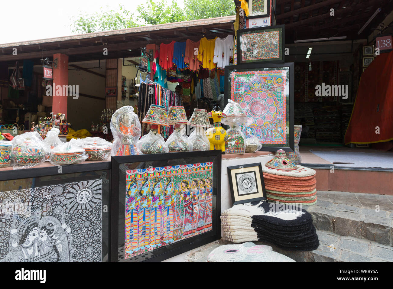 New Delhi, Indien - August 5, 2018: Dilli Haat Essen und Kunsthandwerk Bazar in Neu Delhi Stockfoto