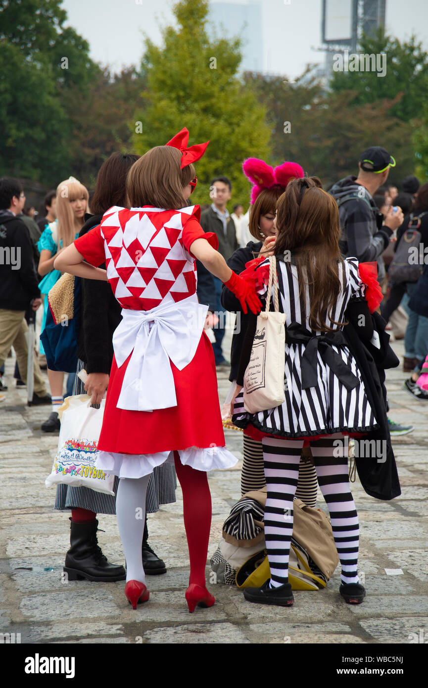 Cosplayers Costumes Stockfotos Und Bilder Kaufen Alamy