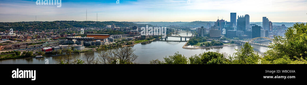 Pittsburgh Pennsylvania USA Nordamerika, Mai 7., 2019. Pittsburgh PA Panorama der Innenstadt aus Sicht der Park Stockfoto