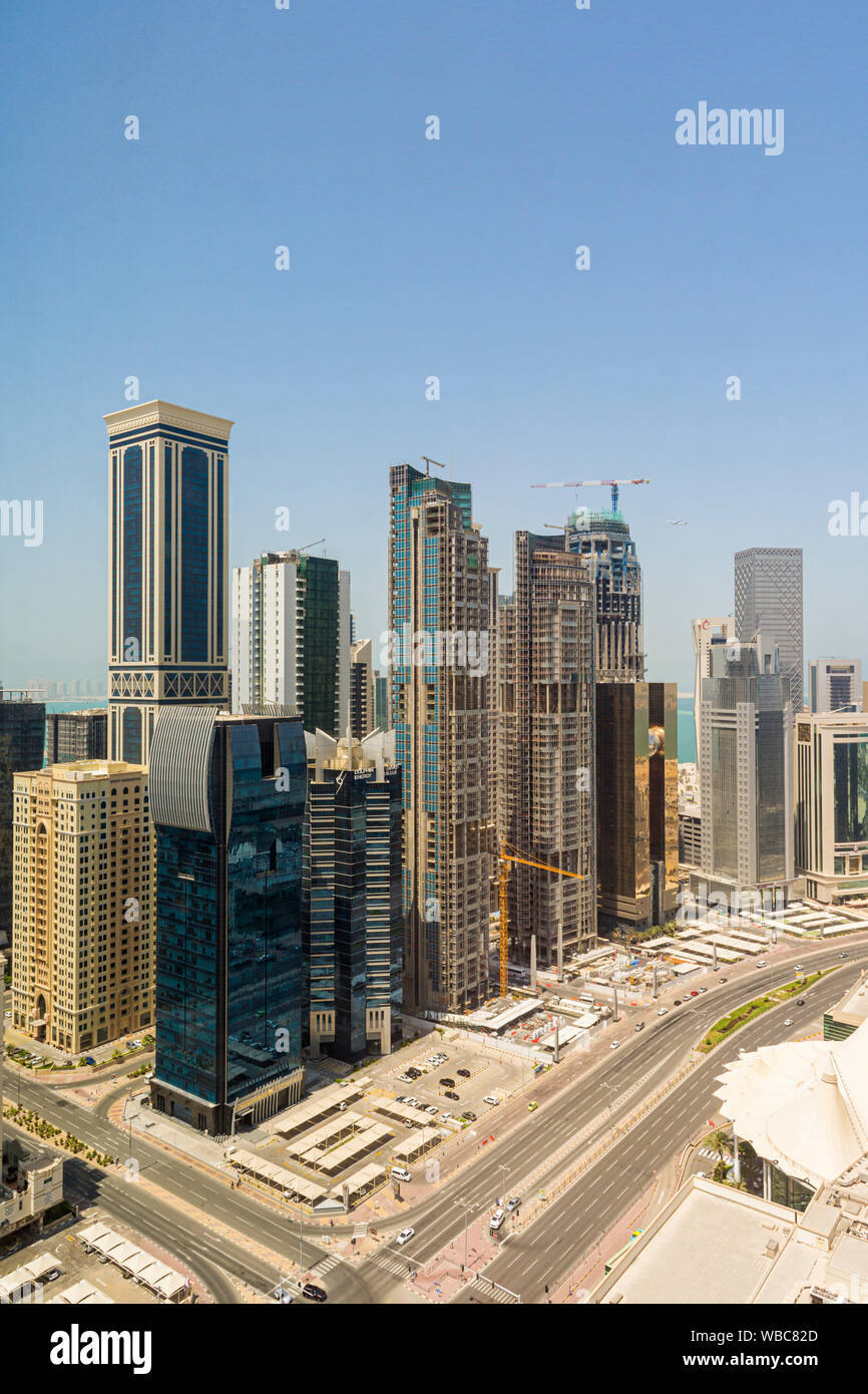 Wolkenkratzer von der West Bay cityscape, Doha, Qatar Stockfoto
