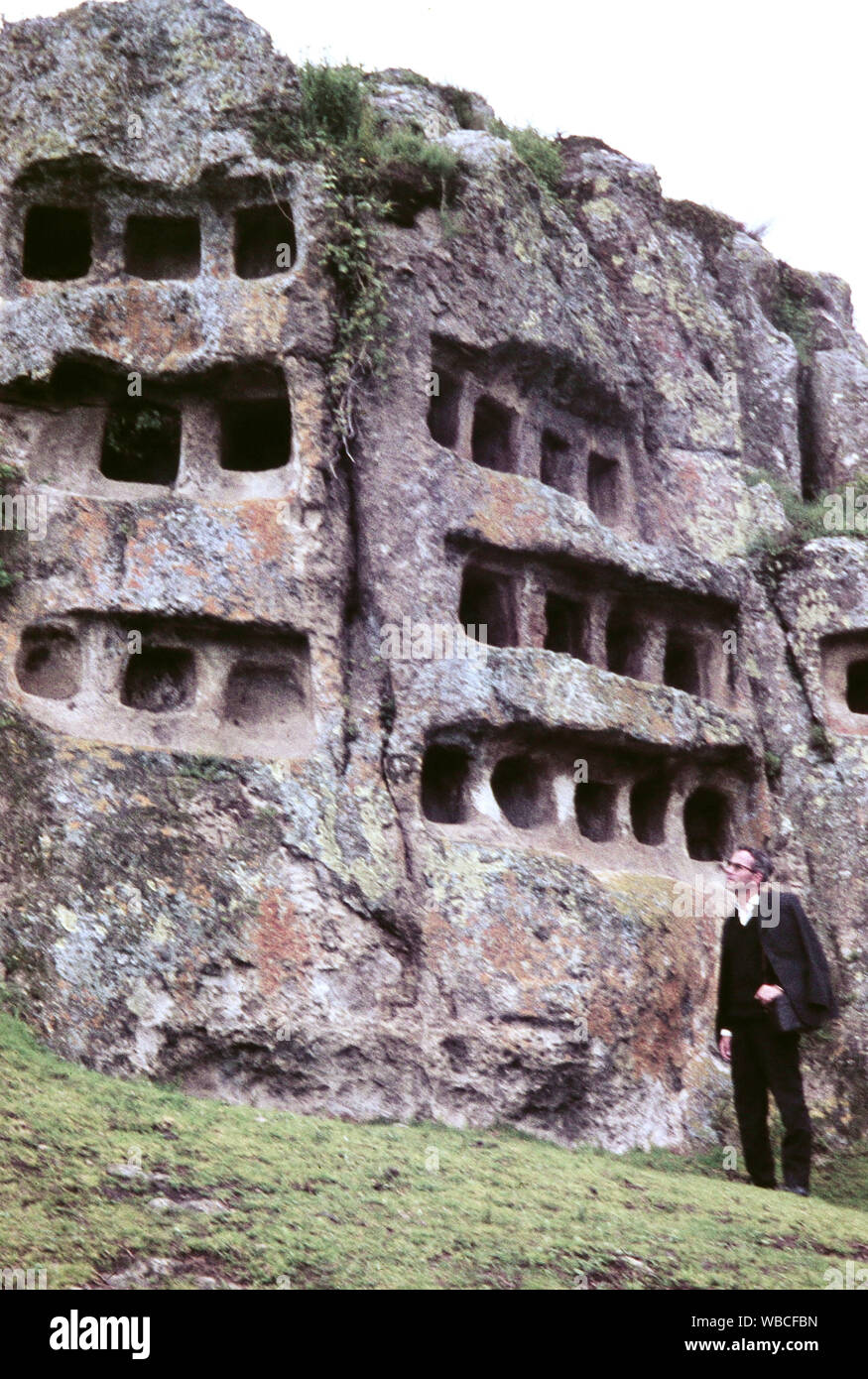 Fenster von Otuzco, archäologische Stätte nahe der Stadt Cajamarca in Peru, 1960er Jahre. Ventanillas de Otuzco, archäologische Stätte in der Nähe der Stadt Otuzco in Peru, 1960. Stockfoto